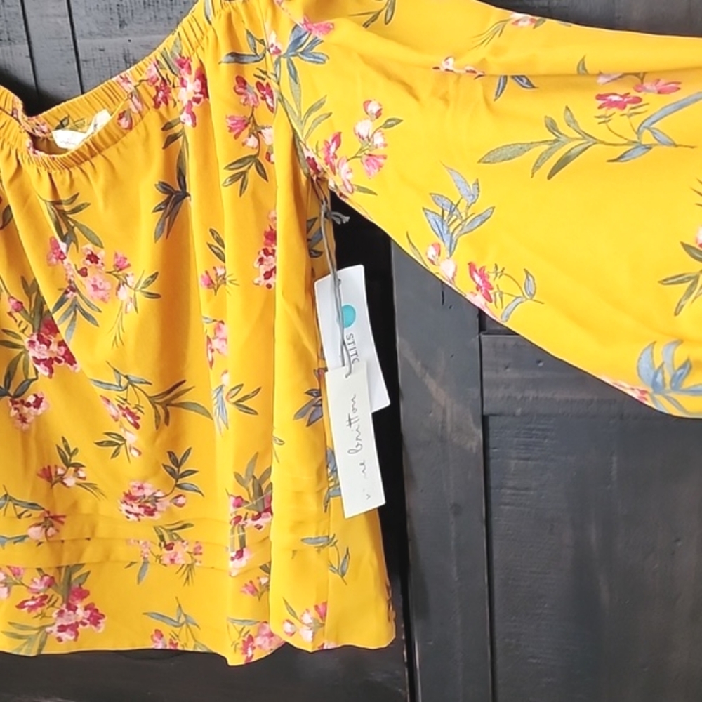 💛 Stitch Fix Top - Picture 4 of 7